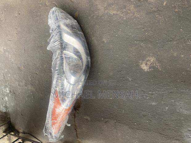 Hyundai Elantra 2012 Head Light