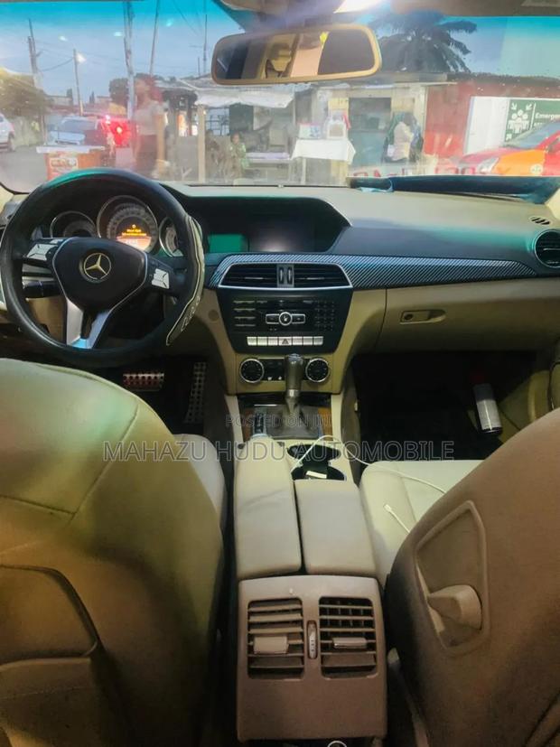 Mercedes-Benz C250 2014 White