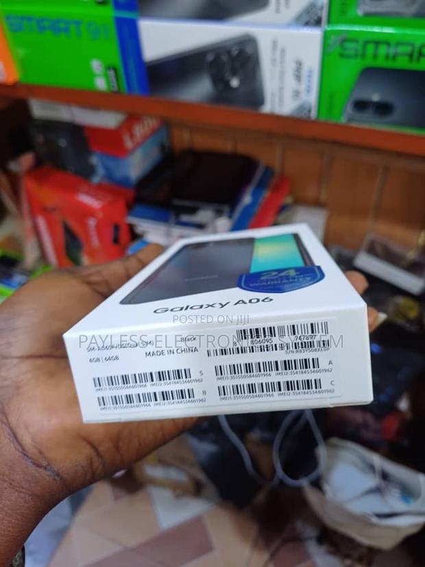 New Samsung Galaxy A06 64 GB photo 2