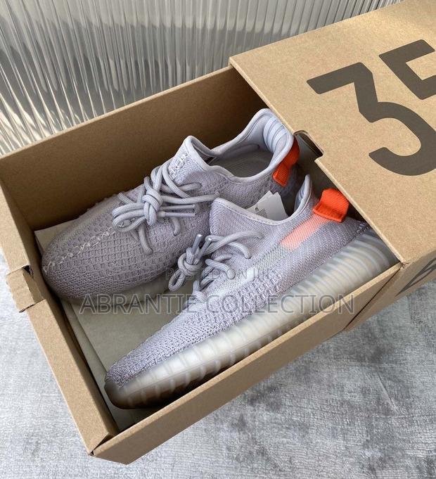 Adidas Yeezy 350 Grey/Orange · Photo 4