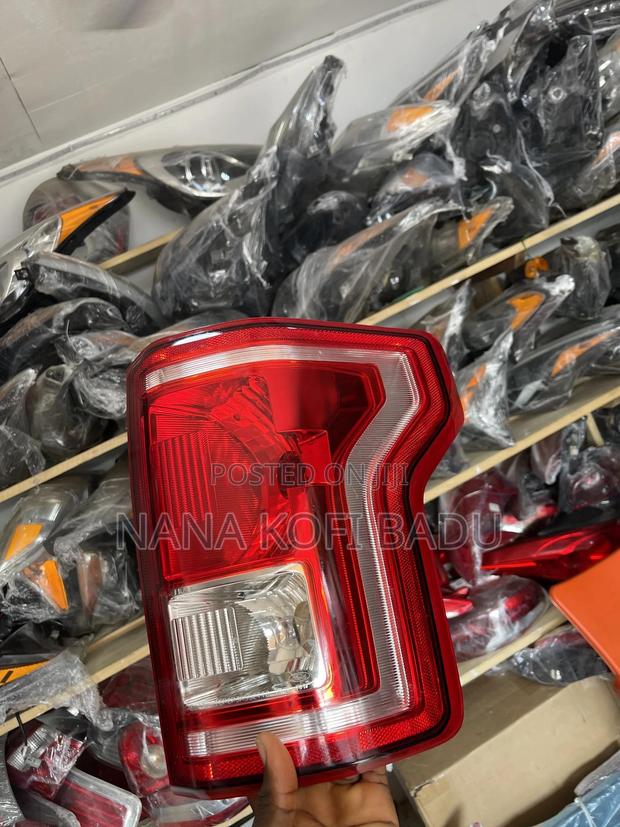 Ford F150 2015-2020 Taillight Used photo 2