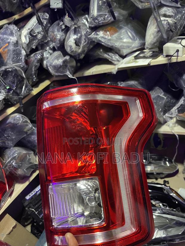 Ford F150 2015-2020 Taillight Used photo 3