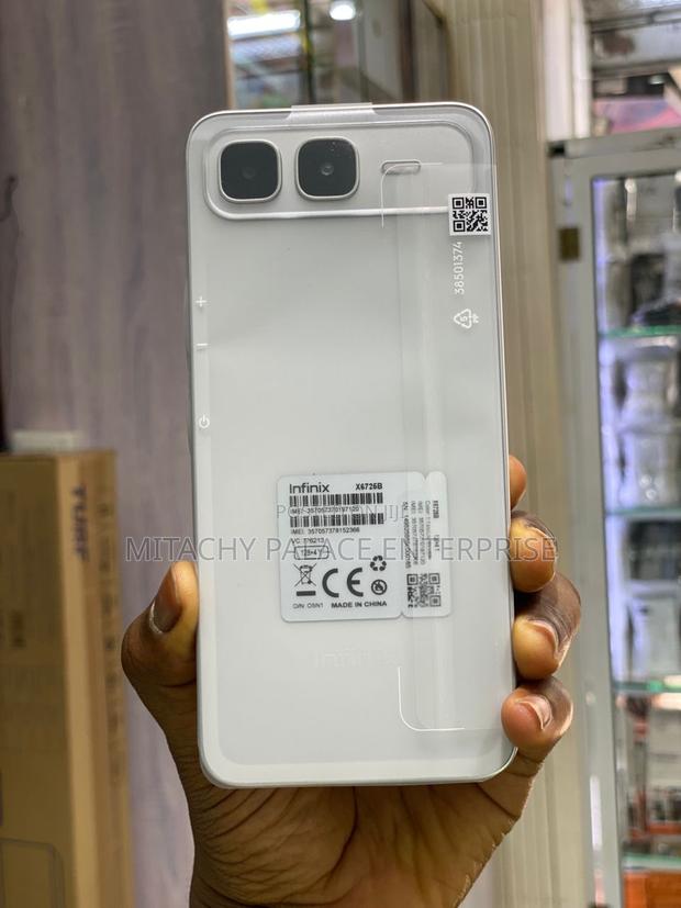 New Infinix Smart 10 Plus 128 GB White photo 2
