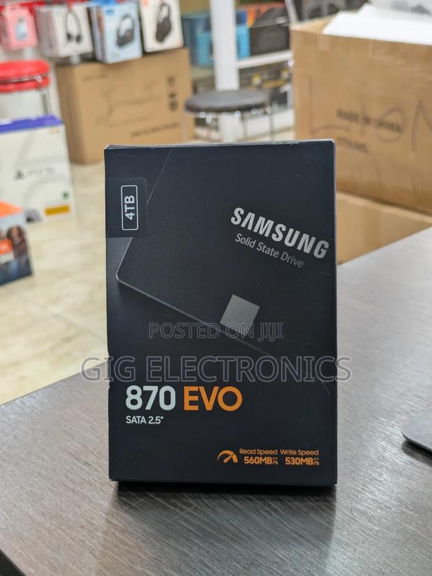 Samsung 870 Evo 4tb 2.5 Inch Sata Iii Internal SSD · Photo 2