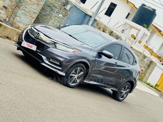 Honda HR-V Touring AWD 2020 Gray