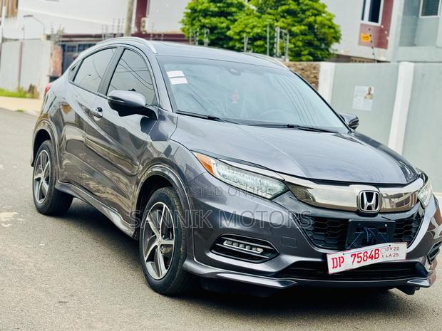 Honda HR-V Touring AWD 2020 Gray
