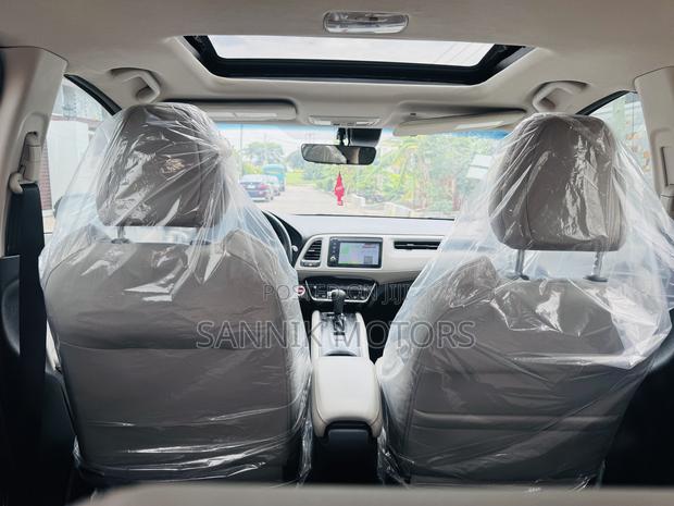 Honda HR-V Touring AWD 2020 Gray