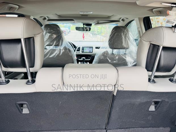 Honda HR-V Touring AWD 2020 Gray