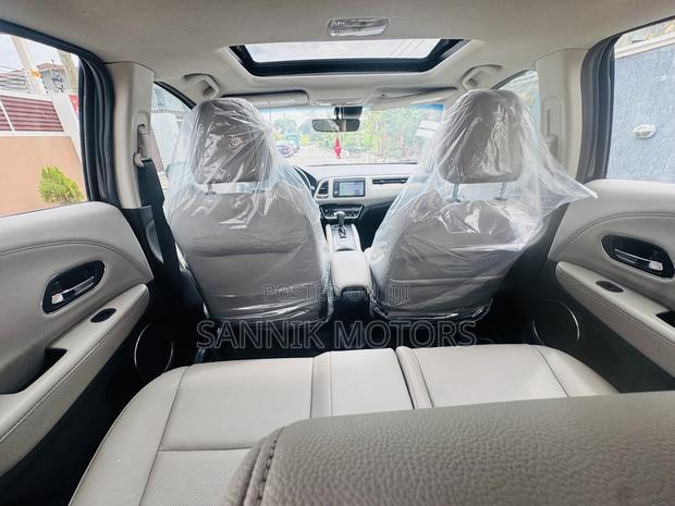 Honda HR-V Touring AWD 2020 Gray