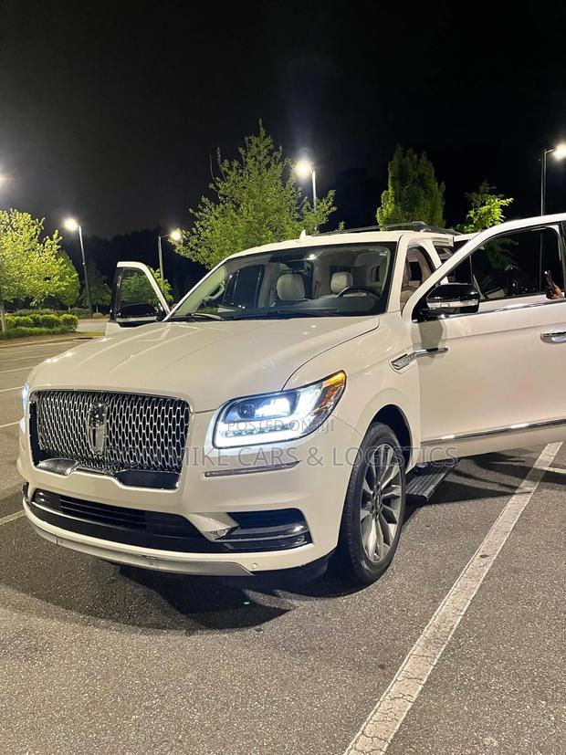 Lincoln Navigator L 2019 White