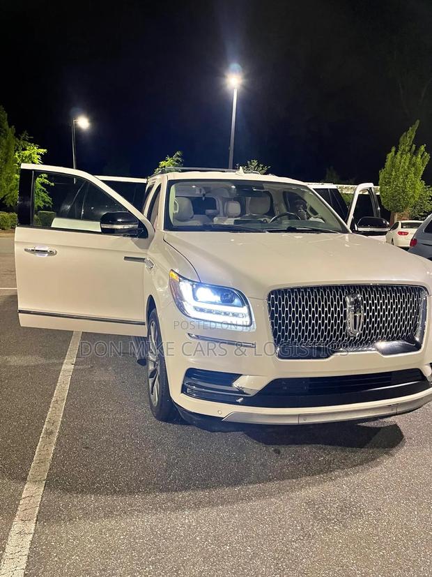 Lincoln Navigator L 2019 White photo 6