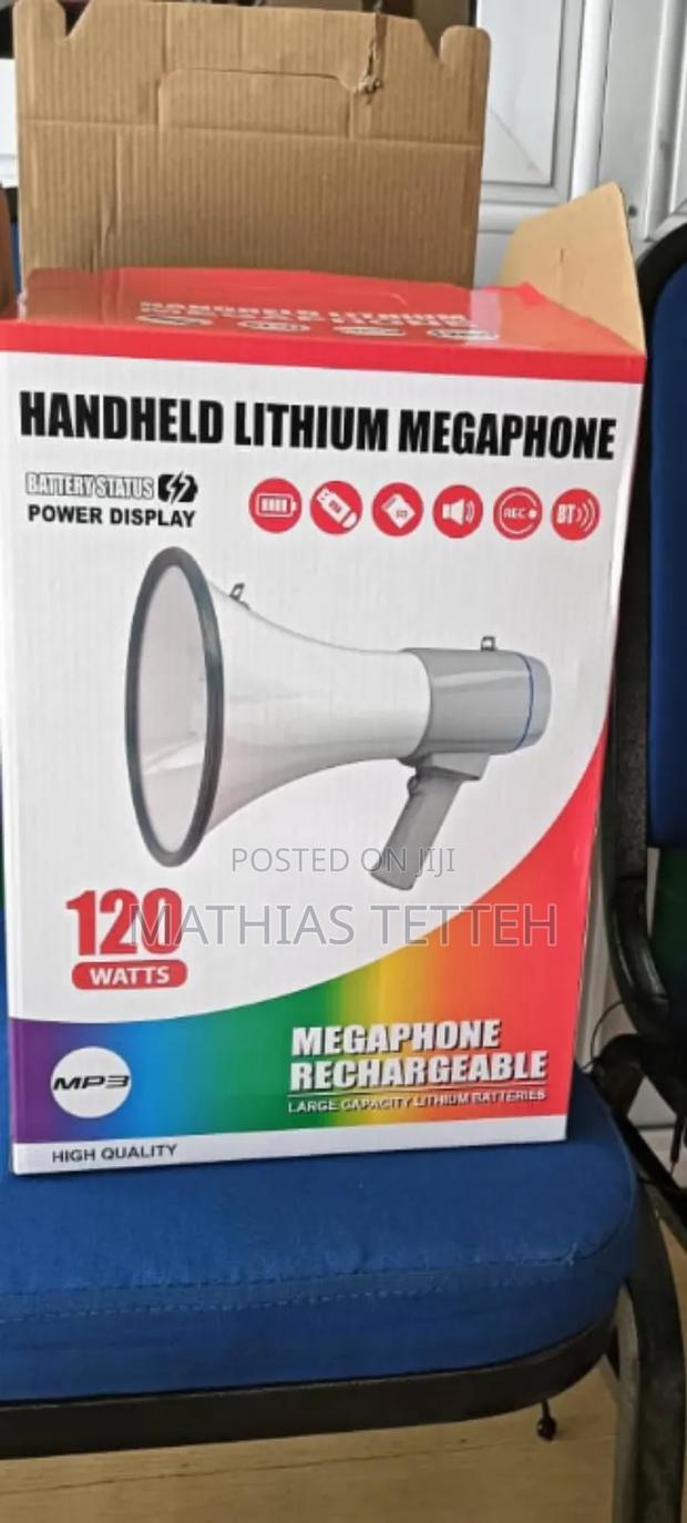 Handheld Lithium Rechargeable Megaphone · Photo 3