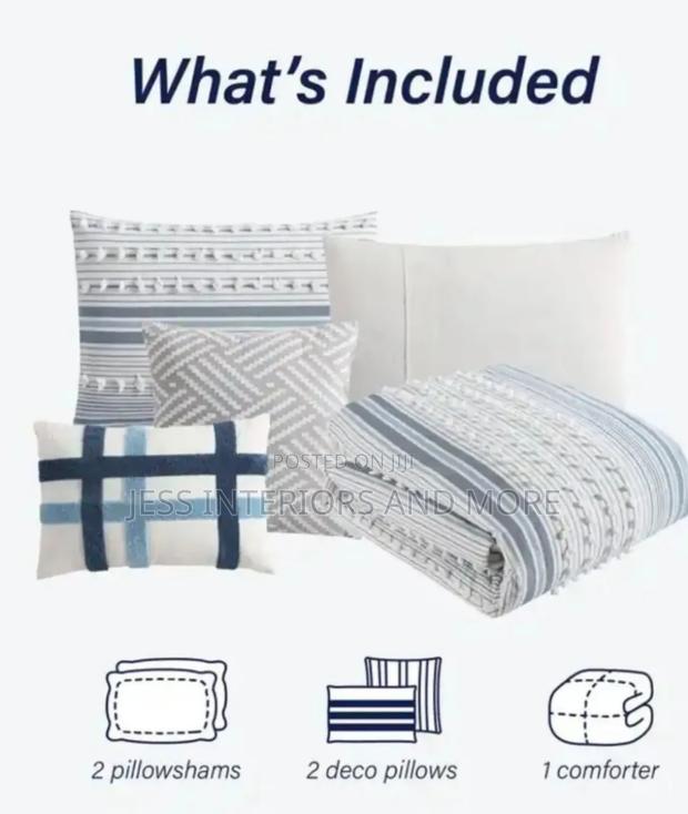 Stripes 5-Piece Bedding Comforter Set( Queen Size) · Photo 4