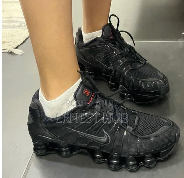 Nike Shox Black · Photo 3