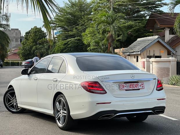 Mercedes-Benz E300 4Matic AWD Sedan (2.0L 4cyl 9A) 2017 White