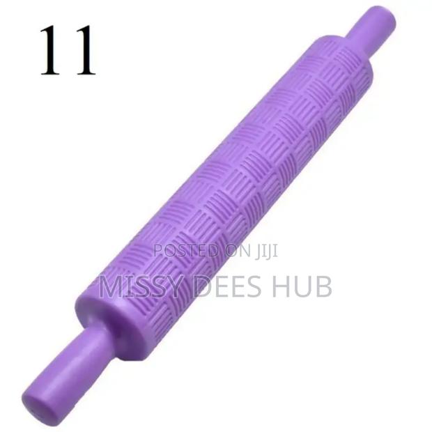 Plastic Rolling Pin for Cake Decorating photo 16