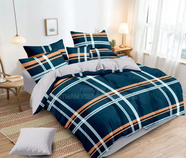 2 Bedsheets With Five Pillow Cases · Photo 3