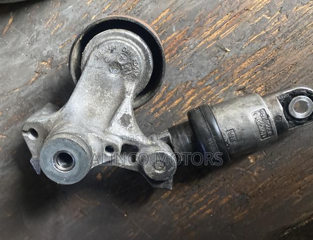 Honda Cr-v 2017,2018,2019,2020 Etc 1.5t Adjuster photo 3