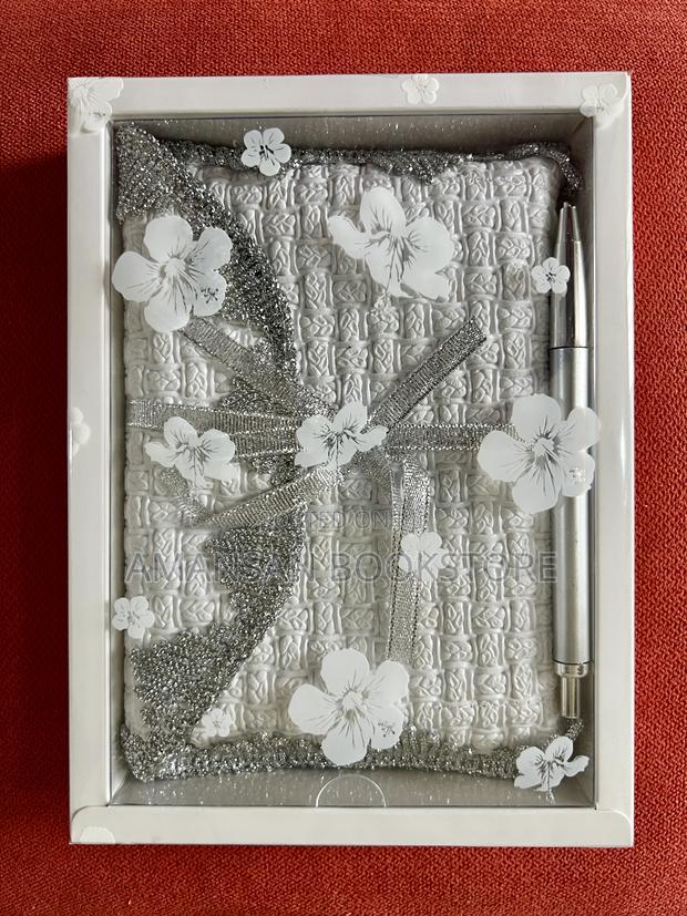 Silver Box Wedding Bible · Photo 2