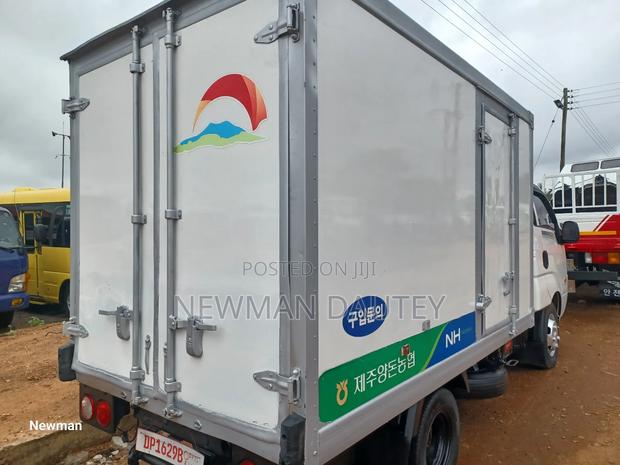 Kia Bongo Fridge Container