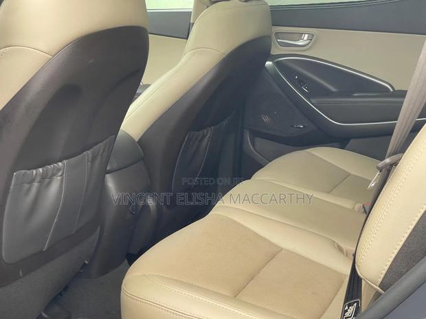 Hyundai Santa Fe SE AWD 2017 Gray