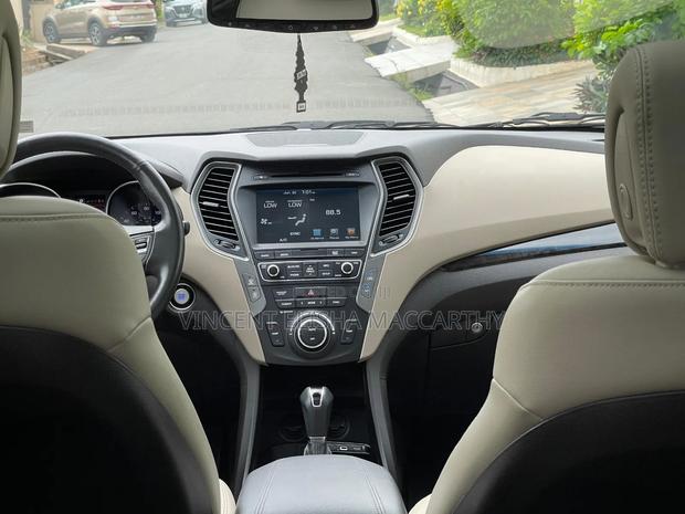 Hyundai Santa Fe SE AWD 2017 Gray