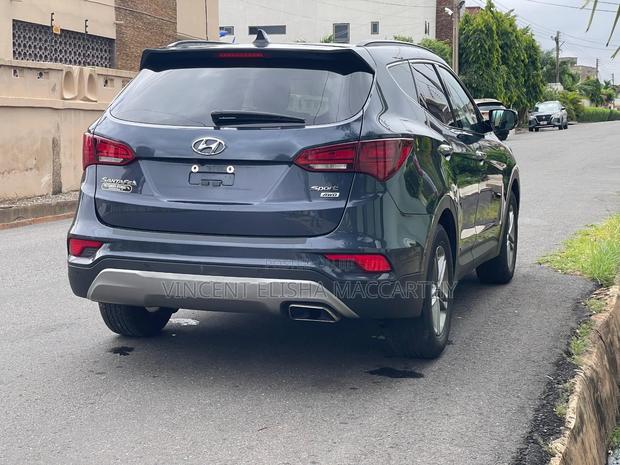 Hyundai Santa Fe SE AWD 2017 Gray