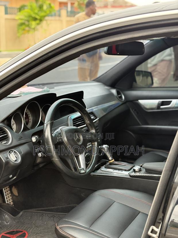 Mercedes-Benz C250 2014 Black