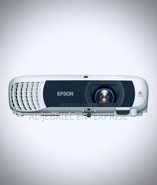 Epson Eb-W55 Projector (4000 Lumens) Wifi · Photo 4