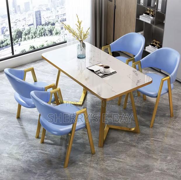 Luxurious Dining Set photo 7