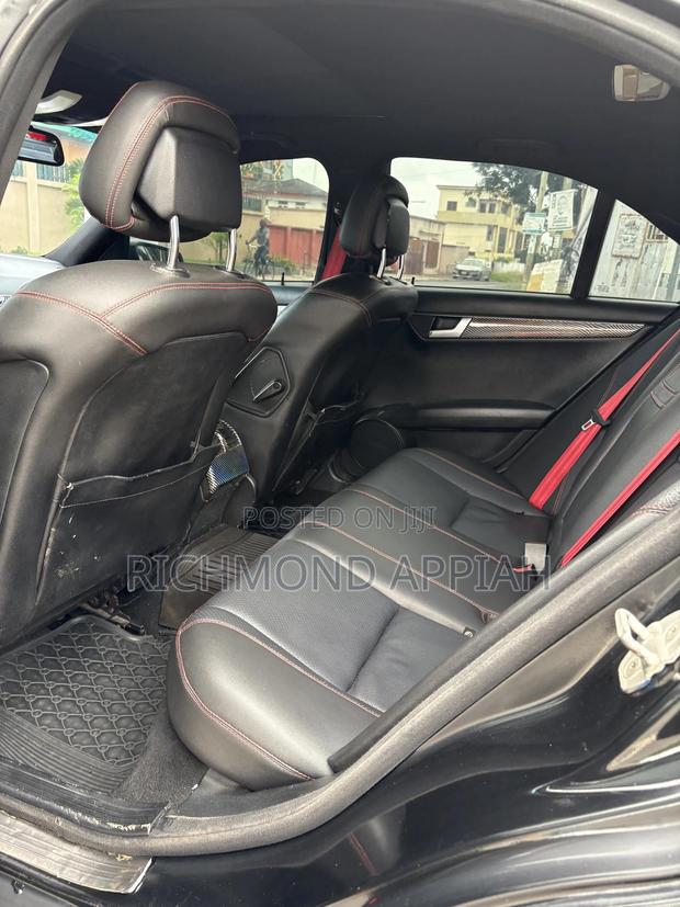 Mercedes-Benz C250 2014 Black