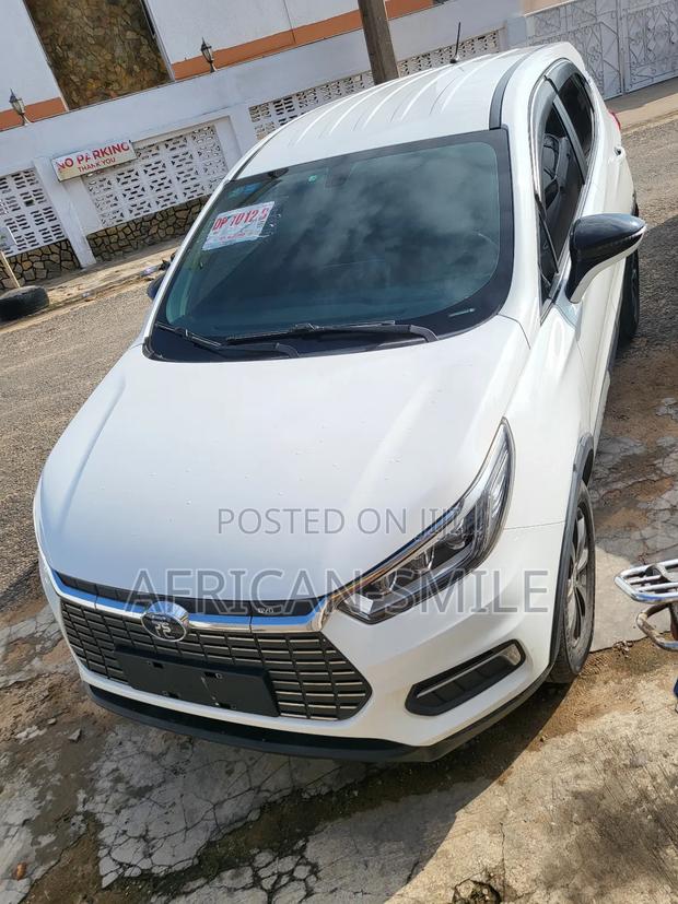 BYD Tang EV 2019 White photo 4