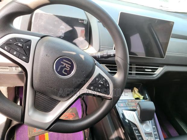 BYD Tang EV 2019 White photo 10