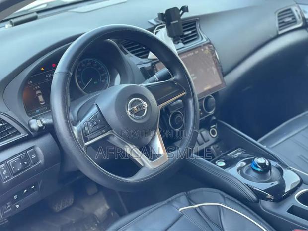 Nissan Sylphy 2019 White photo 7