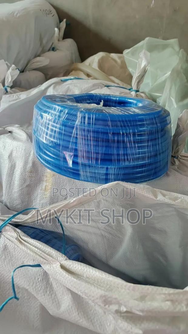 Rabbit Hose · Photo 4