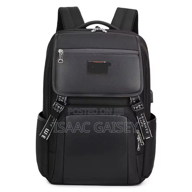 Casual Unisex Laptop Compartment Backpack · Photo 3