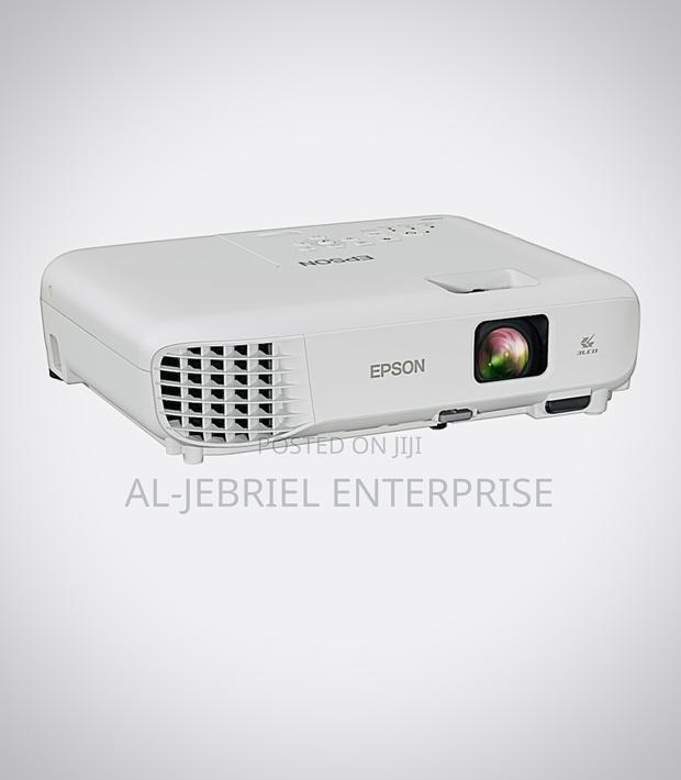 Epson Eb-W53 4000 Lumens Projector · Photo 4