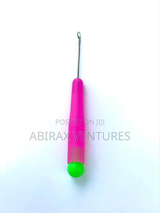 Medium Size Crochet Hook