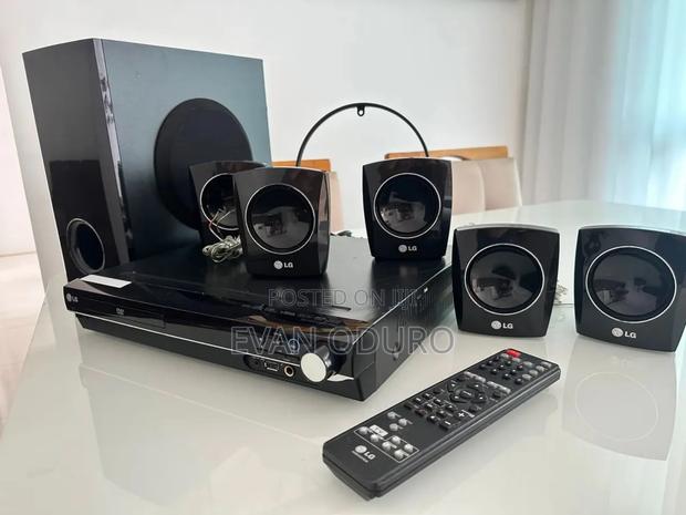Powerful Lg 5.1 Ch Smart 3d Bluetooth Blu Ray Home Theater photo 2