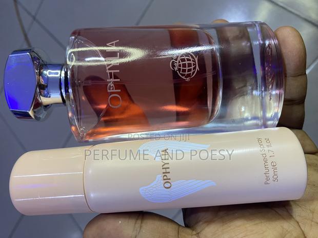 Ophylia Perfume · Photo 4