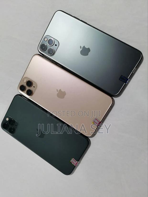 New Apple iPhone 11 Pro Max 512 GB photo 2