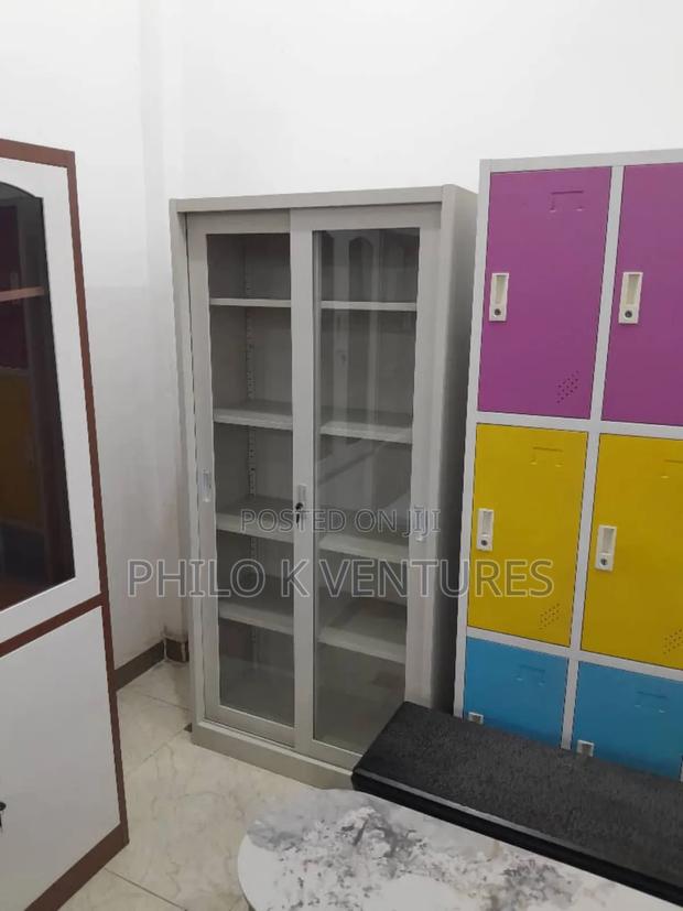 Metal Cabinet With 2 Doors · Photo 2