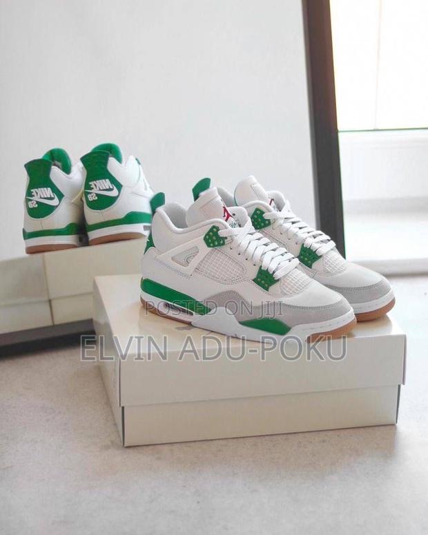 Jordan Air Jordan 4 Sb "Pine Green" Sneakers · Photo 4