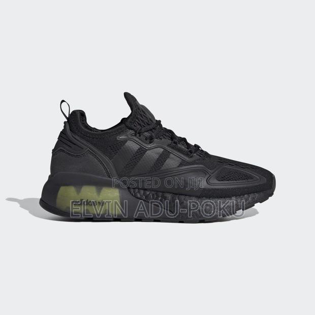 Adidas Zx Boost “ Triple Black” · Photo 4
