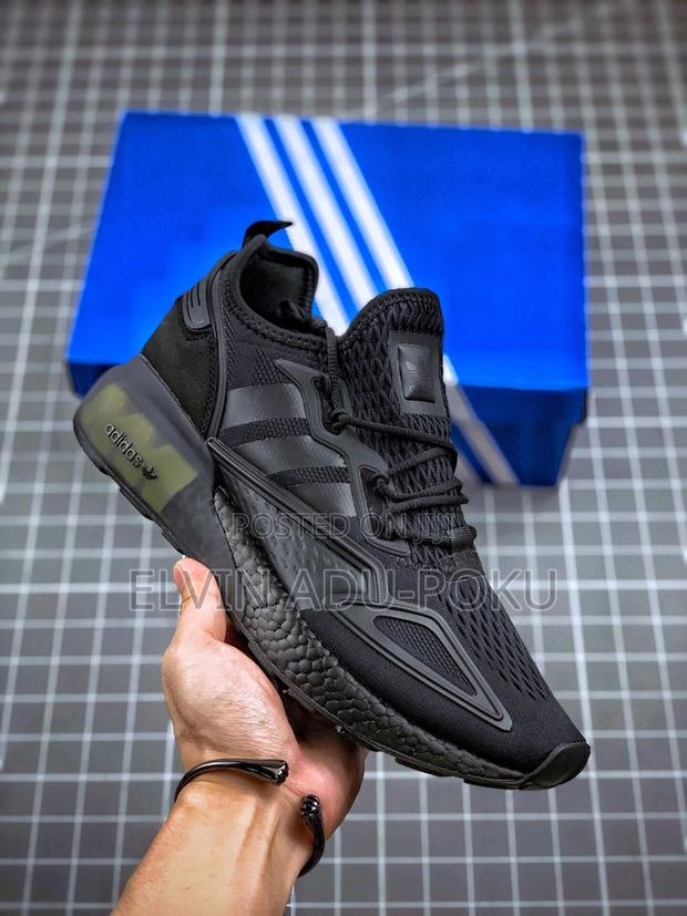 Adidas Zx Boost “ Triple Black” · Photo 3