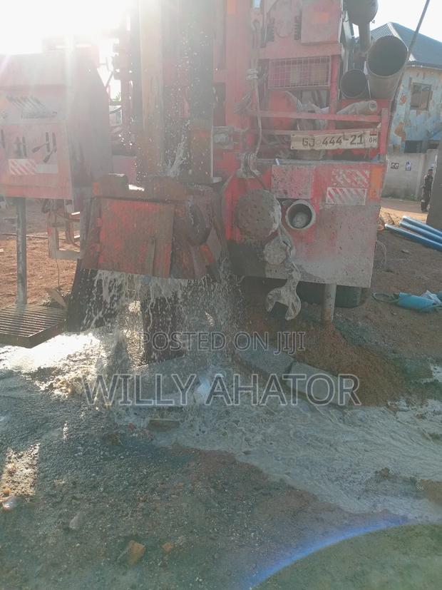 Borehole and Drilling · Photo 2