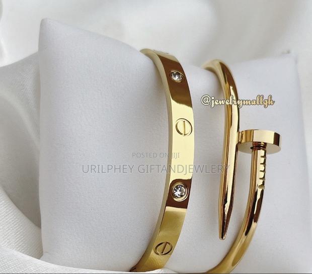 Cartier Bracelets · Photo 4