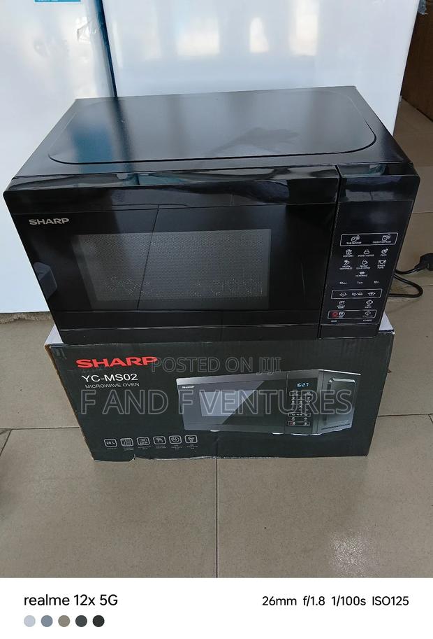 Sharp Digital Microwave 20l - Uk