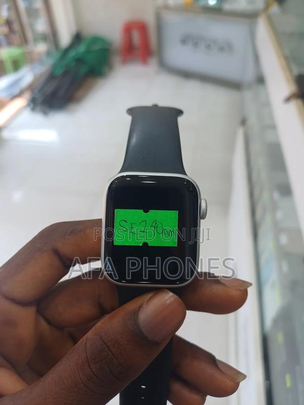 Aapple Series Watch Se 2 40 Mm · Photo 3