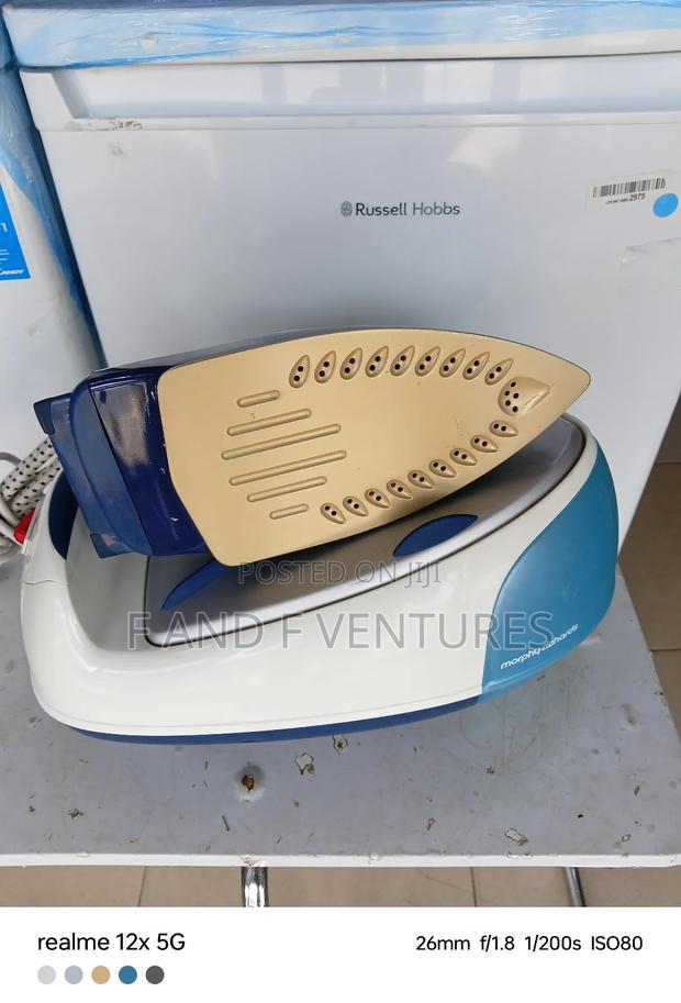 Morphy Richard Steam Iron - Uk photo 2
